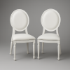 chaise baroque blanche